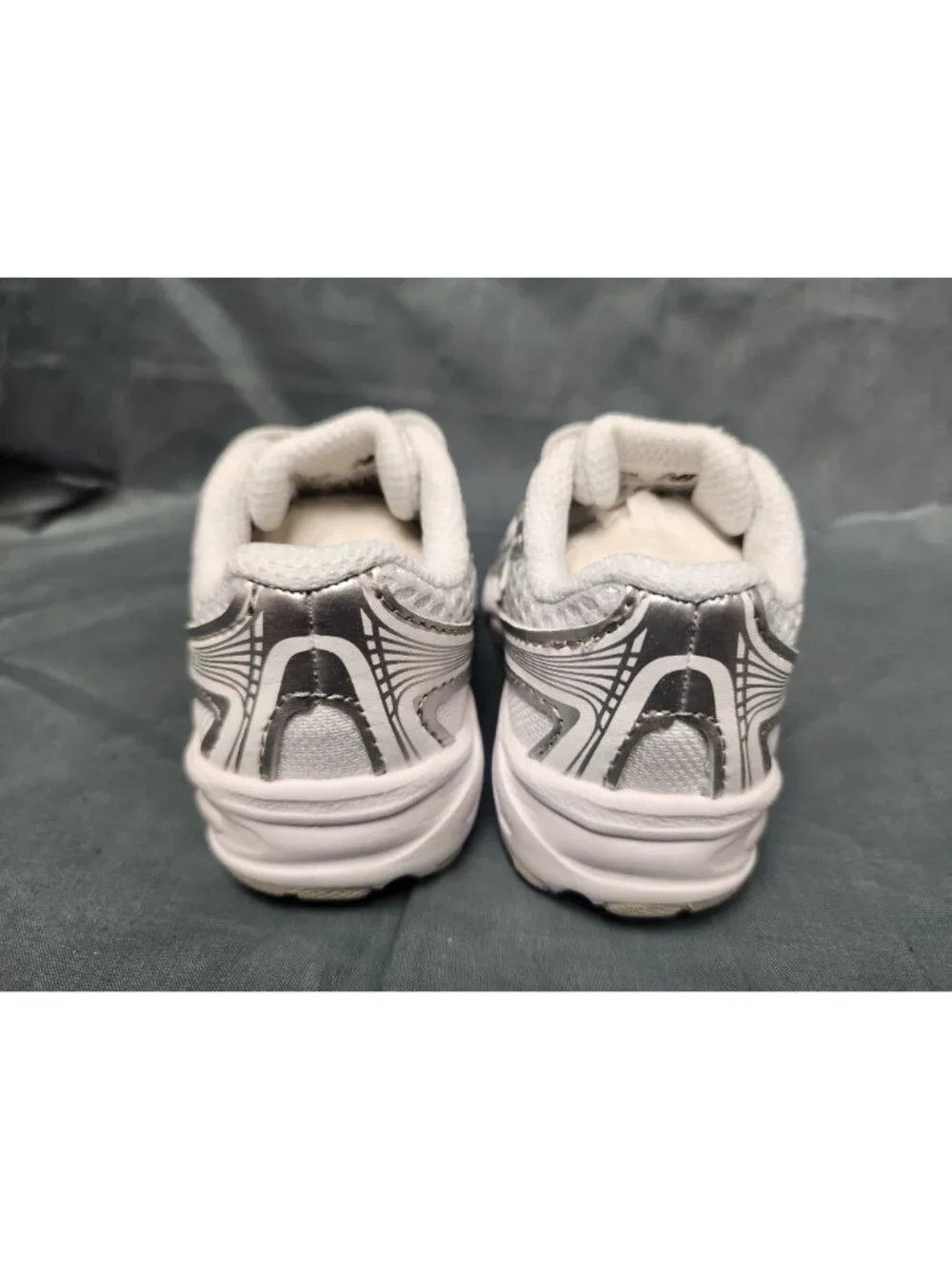 New Balance Toddlers 740 Bungee Lace Sneakers IZ740WM White Size 10 NEW NO BOX!